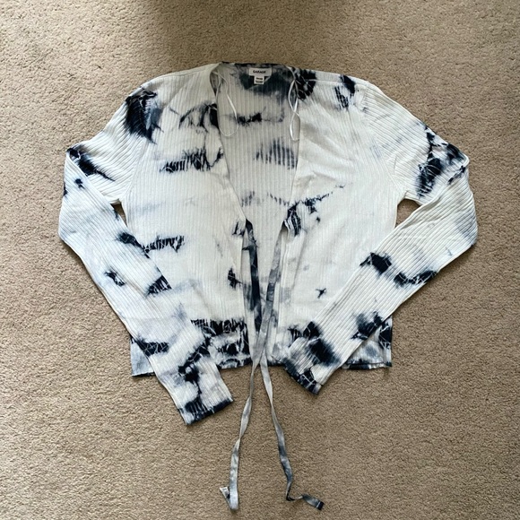 Flyaway Cardigan - Picture 2 of 6